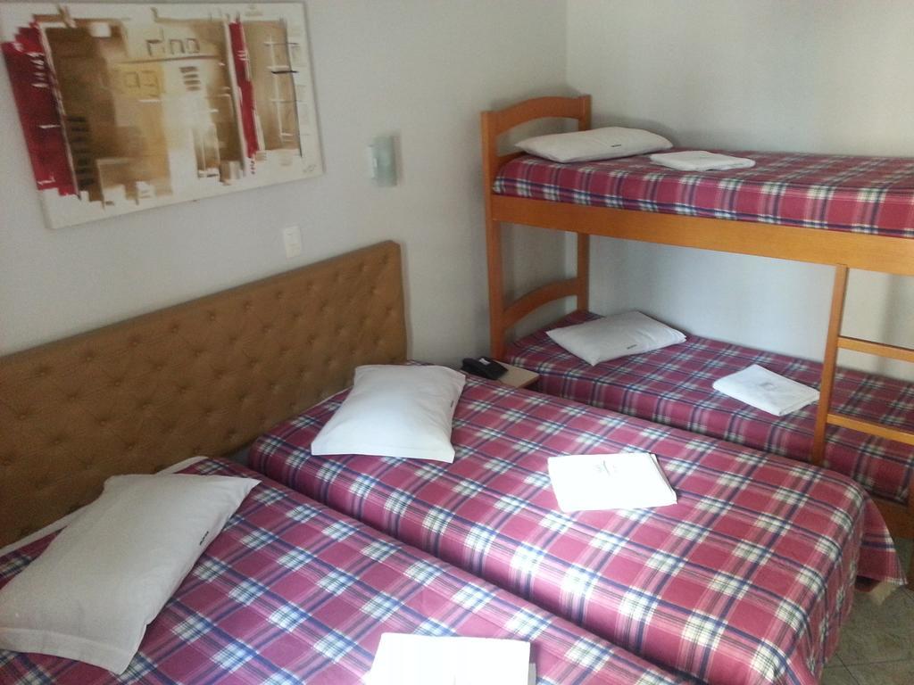 Hotel Pousada Valintur Balneário Camboriú Værelse billede